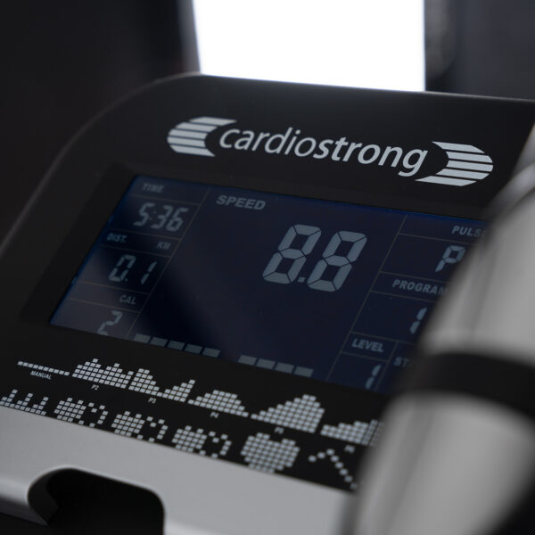Cardiostrong FX30 fronthajtásos elliptikus gép - Image 4